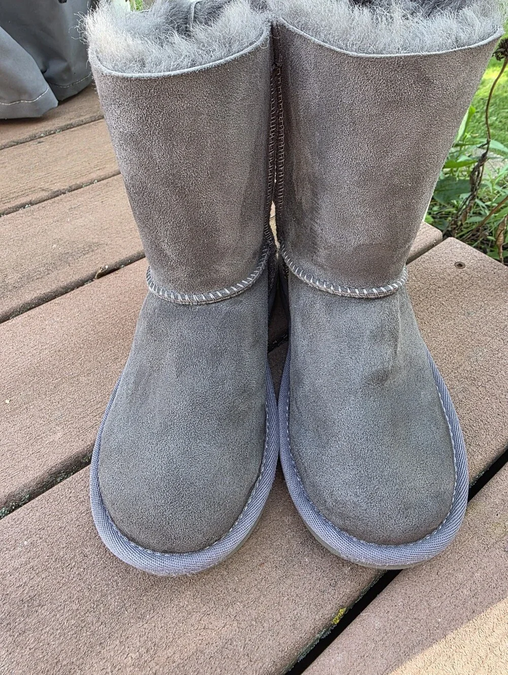UGG Kids Bailey Bow Grey Size 1